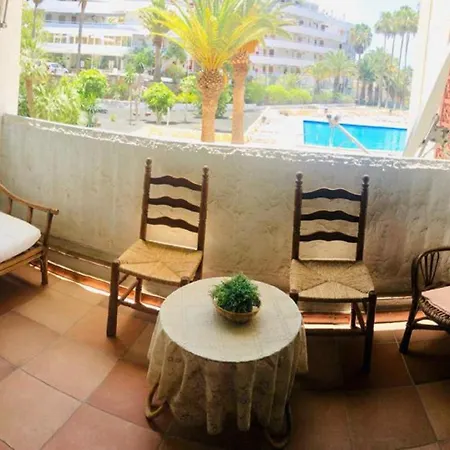 Apartment Summer Light In Playa De Americas *